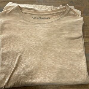 Beautiful Calvin Klein shirt.